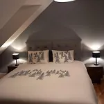 Du Lys 3*
