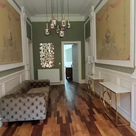 La Du Lys Bed and breakfast