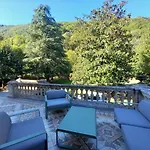 Du Lys Bed & Breakfast